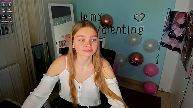 Snapshot of Molly_sweetie chatting on 16, 2, 2025 Molly sweetie online show from 16, 2, 2025
