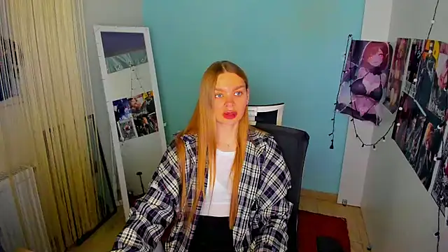 Snapshot of Molly_sweetie chatting on 1, 3, 2025 Molly sweetie online show from 1, 3, 2025