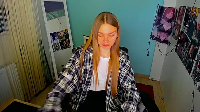 Snapshot of Molly_sweetie chatting on 1, 3, 2025 Molly sweetie online show from 1, 3, 2025