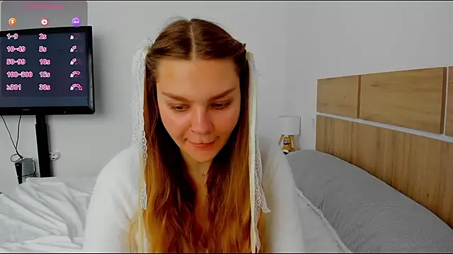 Molly sweetie online show from 4, 4, 2026