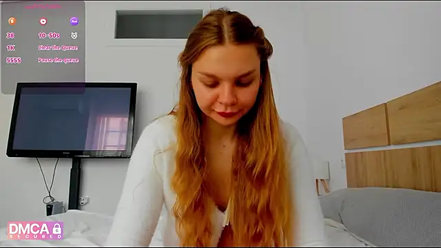 Molly sweetie online show from 19, 4, 2026