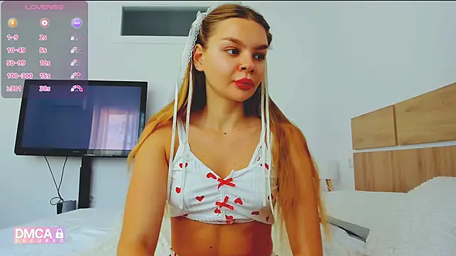 Molly sweetie online show from 6, 6, 2026