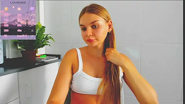 Molly sweetie online show from 14, 7, 2026
