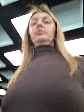 Miss    Mia  online show from 23, 2, 2026