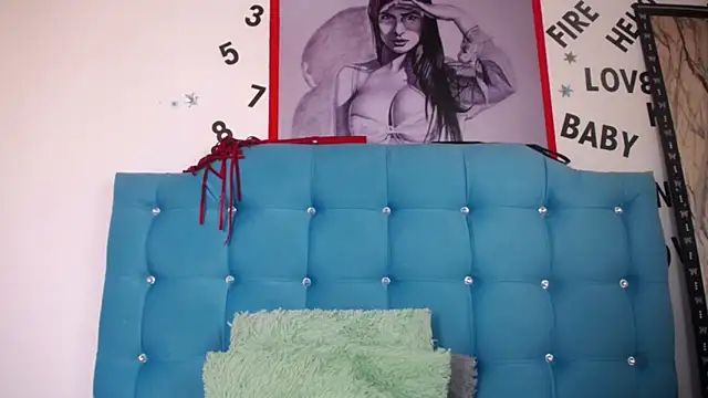 sweet skylove  online show from 19, 12, 2025