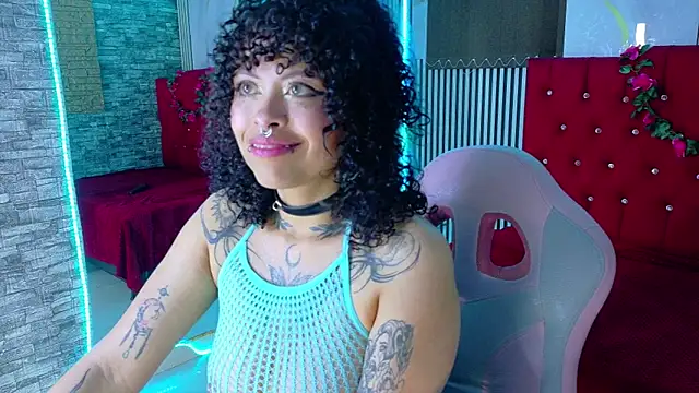 miahernadez303av online show from 7, 4, 2026