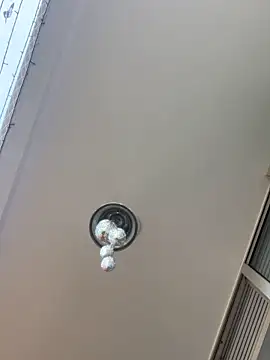 ValerieHilton online show from 14, 1, 2025