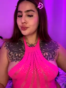 ValerieHilton online show from 14, 12, 2025