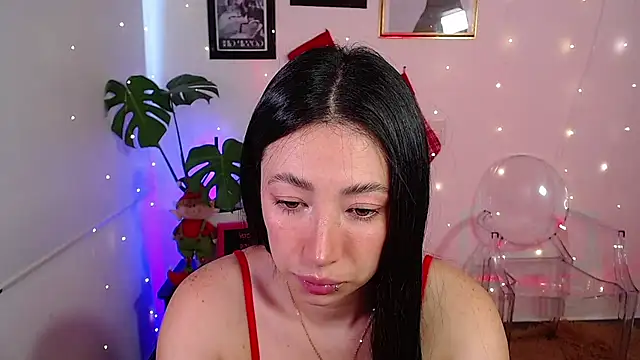 Snapshot of lilyy_evanss chatting on 2, 12, 2024 lilyy evanss online show from 2, 12, 2024