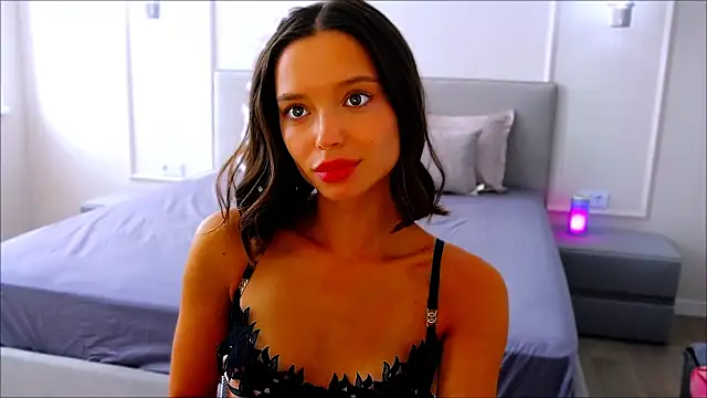 wow Mia online show from 22, 3, 2025