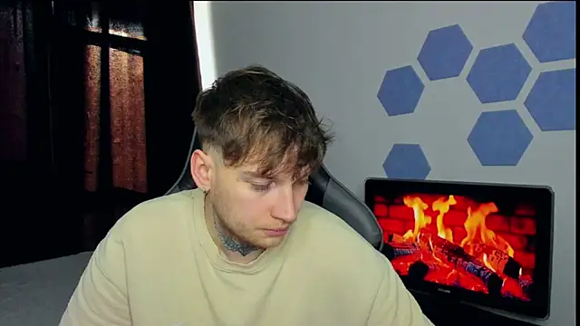 Chris Tyson online show from 18, 2, 2025