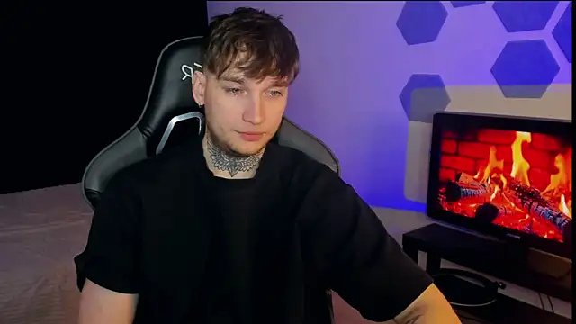 Chris Tyson online show from 19, 2, 2025