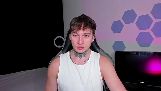 Chris Tyson online show from 6, 10, 2025