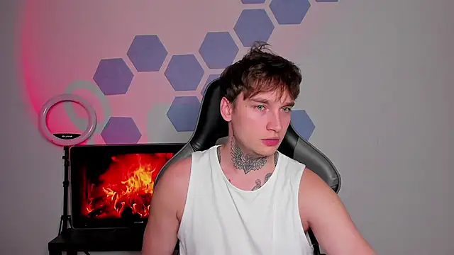 Chris Tyson online show from 23, 10, 2025