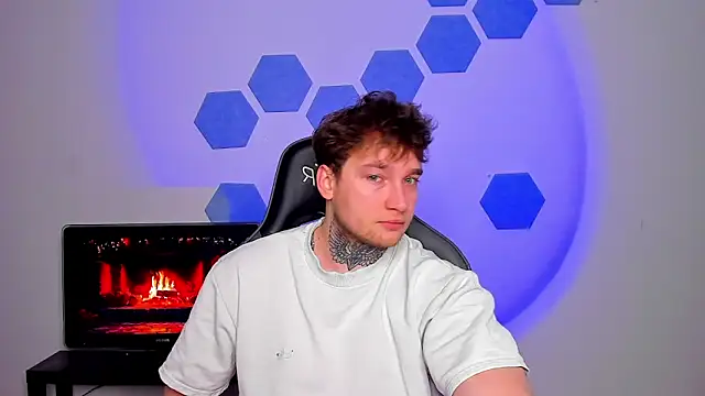 Chris Tyson online show from 2, 4, 2026