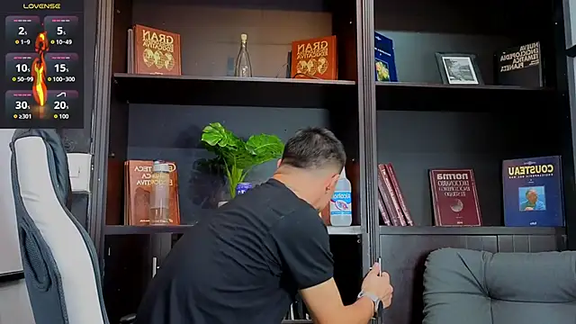 EdwardRoss  online show from 30, 9, 2025