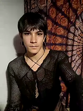 Snapshot of LYZBORNHD chatting on 3, 3, 2026 LYZBORNHD online show from 3, 3, 2026