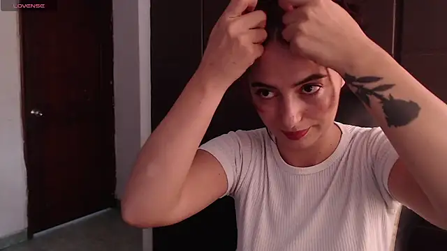 Snapshot of Kate_lorens9 chatting on 17, 12, 2024 Kate lorens9 online show from 17, 12, 2024