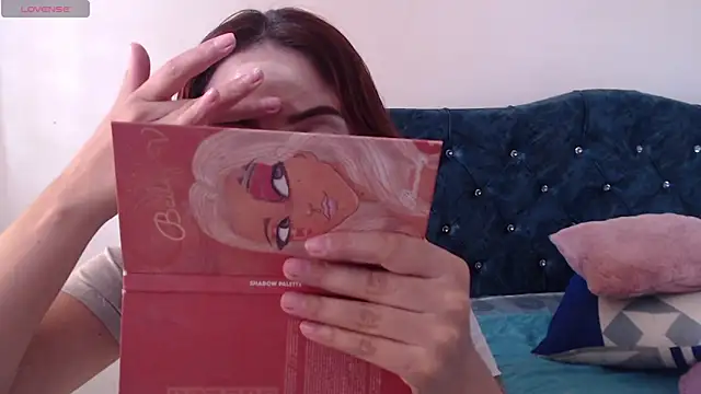 Snapshot of Kate_lorens9 chatting on 21, 1, 2025 Kate lorens9 online show from 21, 1, 2025