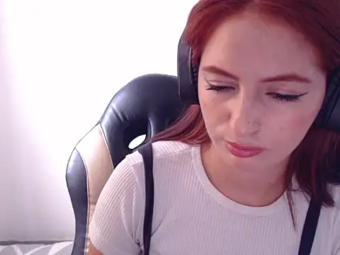 Snapshot of Kate_lorens9 chatting on 21, 3, 2025 Kate lorens9 online show from 21, 3, 2025