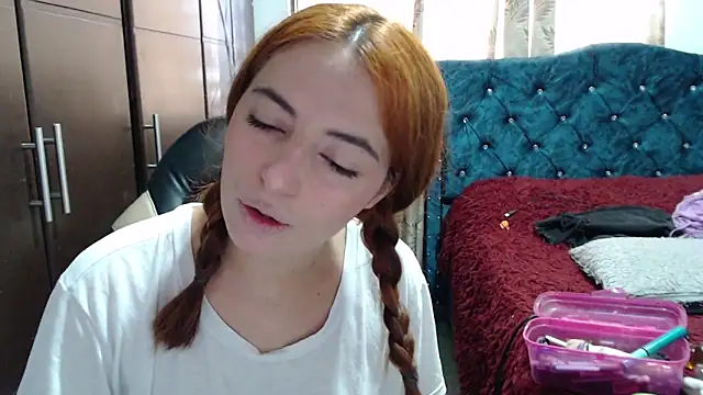 Snapshot of Kate_lorens9 chatting on 12, 9, 2025 Kate lorens9 online show from 12, 9, 2025