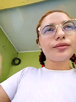 Snapshot of Kate_lorens9 chatting on 14, 9, 2025 Kate lorens9 online show from 14, 9, 2025