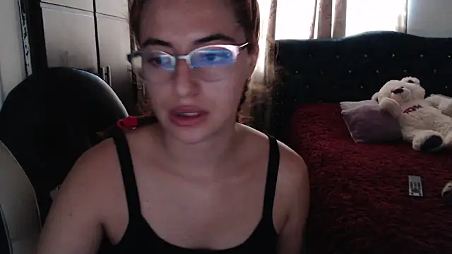 Snapshot of Kate_lorens9 chatting on 16, 9, 2025 Kate lorens9 online show from 16, 9, 2025