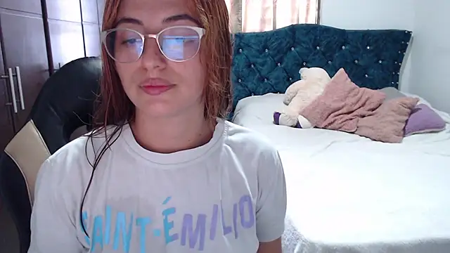 Snapshot of Kate_lorens9 chatting on 26, 11, 2025 Kate lorens9 online show from 26, 11, 2025