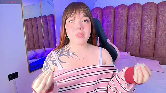 Fluffy Bubble21 online show from 28, 2, 2026