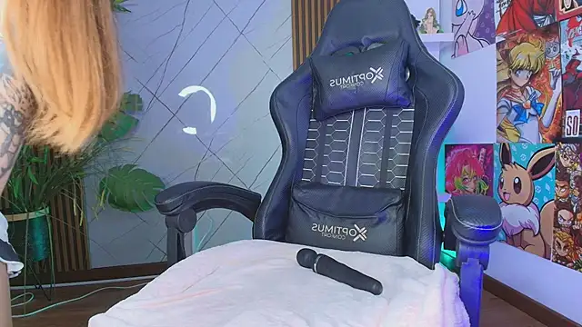 Fluffy Bubble21 online show from 6, 4, 2026