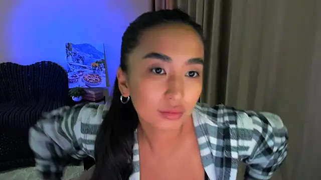 Snapshot of worldofkim chatting on 10, 3, 2025 worldofkim online show from 10, 3, 2025