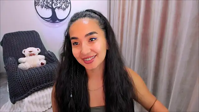 Snapshot of worldofkim chatting on 13, 10, 2025 worldofkim online show from 13, 10, 2025