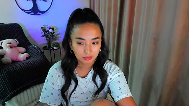 Snapshot of worldofkim chatting on 30, 10, 2025 worldofkim online show from 30, 10, 2025