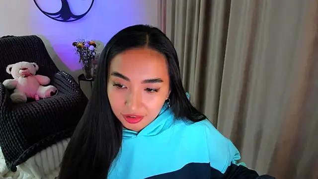 Snapshot of worldofkim chatting on 2, 11, 2025 worldofkim online show from 2, 11, 2025