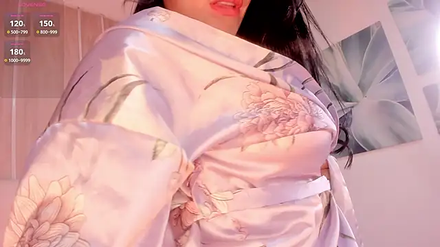 Miah gomez  online show from 22, 1, 2025