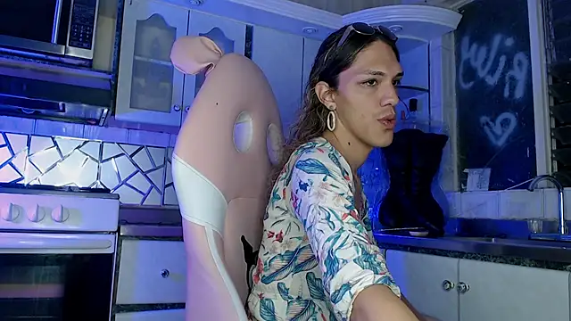 cristinaa oz online show from 17, 2, 2026