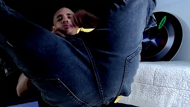 Antonywebb94 online show from 29, 10, 2025