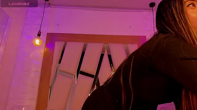 ary cooper  online show from 10, 10, 2025