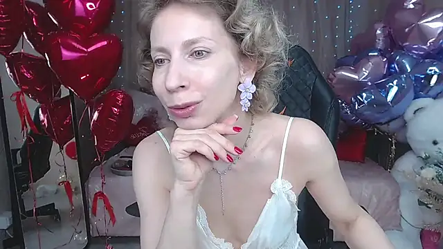 AdrianaSea online show from 1, 3, 2025