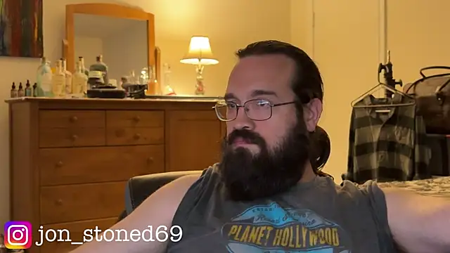 Snapshot of Seraph_De_La_Luna chatting on 2, 3, 2026 Seraph De La Luna online show from 2, 3, 2026