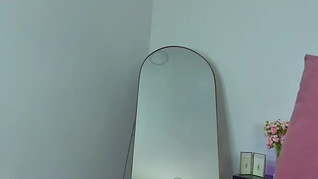 TootsieGirls online show from 4, 12, 2024