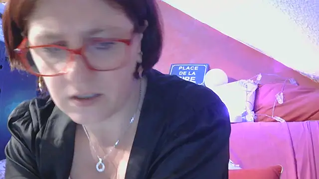 Snapshot of lanax chatting on 3, 6, 2026 lanax online show from 3, 6, 2026