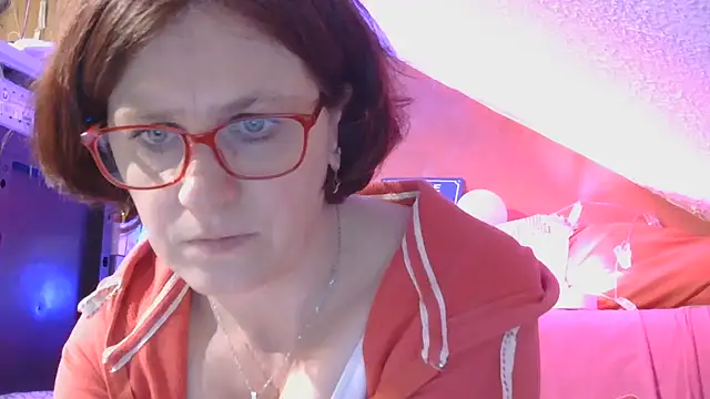 Snapshot of lanax chatting on 4, 6, 2026 lanax online show from 4, 6, 2026