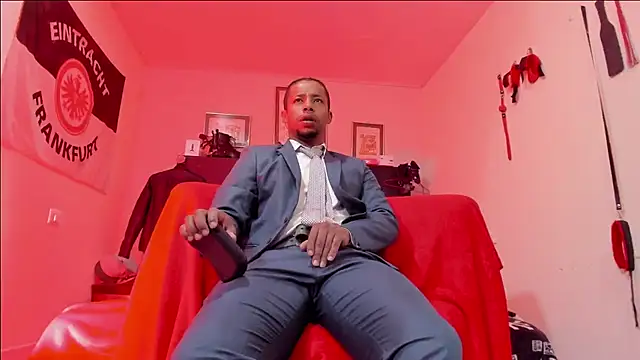 AlejoKhalifa  online show from 16, 3, 2026