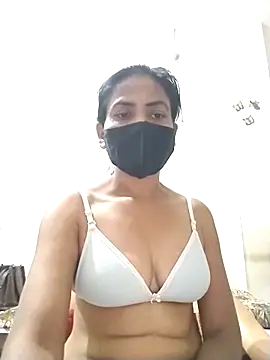 Snapshot of sunita6009 chatting on 3, 5, 2026 sunita6009 online show from 3, 5, 2026