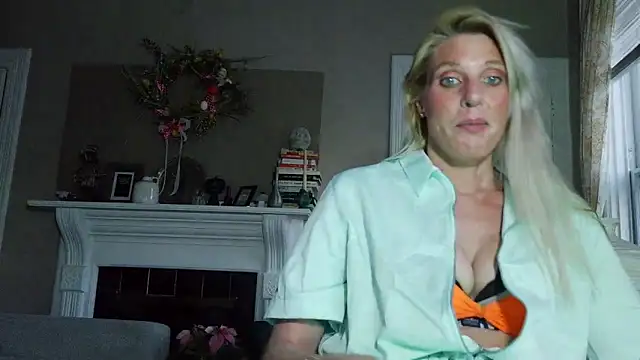 Glamazonx online show from 6, 2, 2026