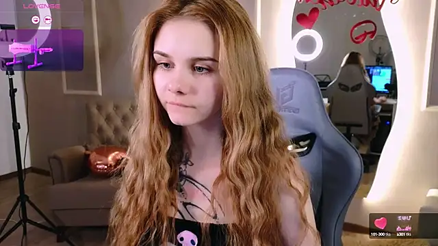 Britney Lynch online show from 16, 2, 2025