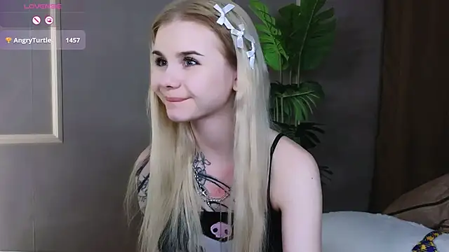 Britney Lynch online show from 23, 2, 2025