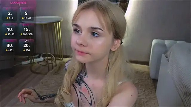 Britney Lynch online show from 10, 3, 2025