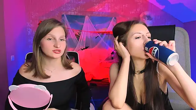 Snapshot of EllaHorton chatting on 26, 10, 2025 EllaHorton online show from 26, 10, 2025